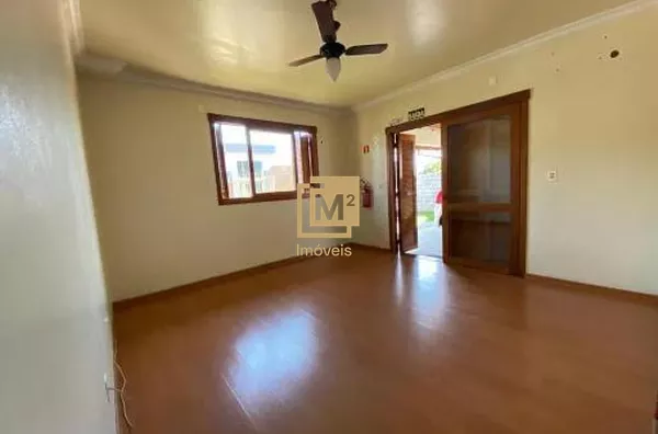 Casa ampla e bem localizada no Centro de Sapiranga
