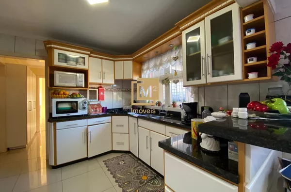 Casa à venda no bairro Centenário – Conforto, espaço e oportunidade de renda!