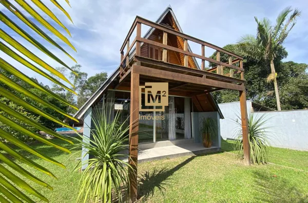 Lindo Sítio com piscina e cabana á venda.