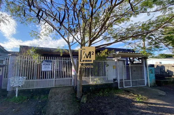 Casa à venda no bairro Floresta