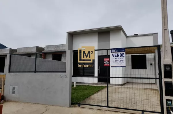 Casa Plana Geminada no Bairro São Jacó com 2 Quartos