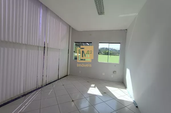 Imóvel comercial com Jardim de Inverno em Sapiranga - 568m² - Venda