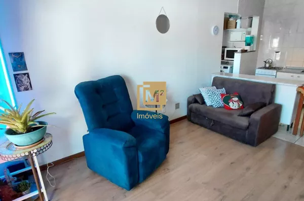 Venda de Apartamento com Lareira e Sacada em Canela Centro