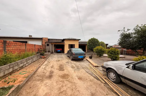 CASA - PEDREIRAS, BALNEÁRIO RINCÃO