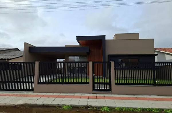 CASA PARA VENDA - ZONA SUL - BALNEÁRIO