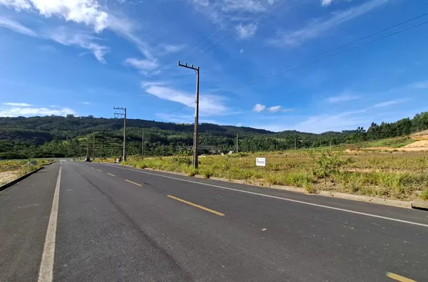 TERRENO - ARQUIMEDES NASPOLINI - CRICIUMA