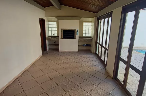 CASA ALTO PADRÃO - MICHEL - CRICIUMA
