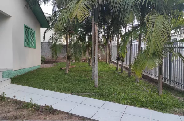 CASA COM EDÍCULA - JARDIM ELIZABETE, IÇARA