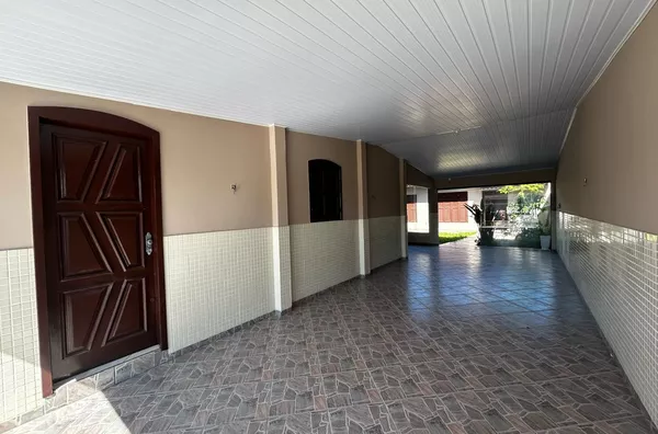 CASA COM EDÍCULA, MOBILIADA, ZONA NORTE-BALNEÁRIO RINCÃO