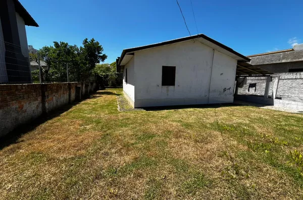 CASA - CENTRO - IÇARA