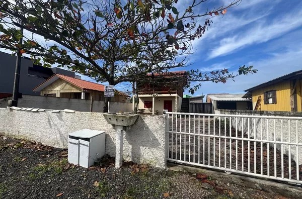 CASA PARA VENDA - ZONA SUL - BALNEÁRIO RINCÃO