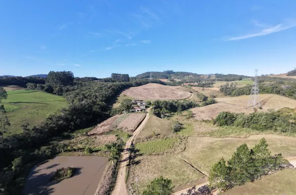 TERRENO - AZAMBUJA - PEDRAS GRANDES