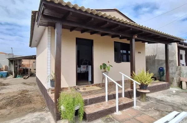 CASA PARA VENDA - ZONA SUL - BALNEÁRIO RINCÃO