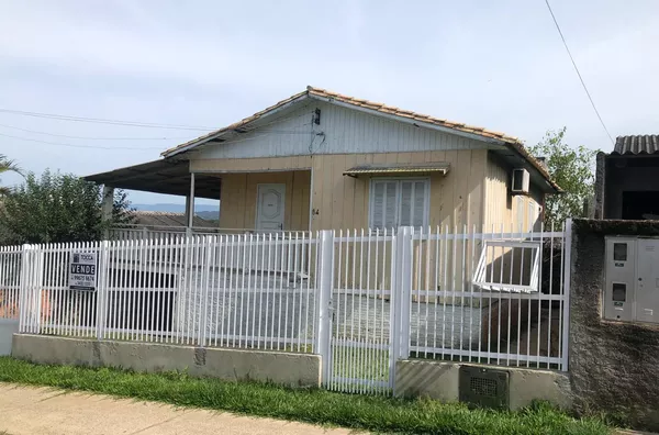 CASA - NO LOTEAMENTO LIMA, LIRI, IÇARA