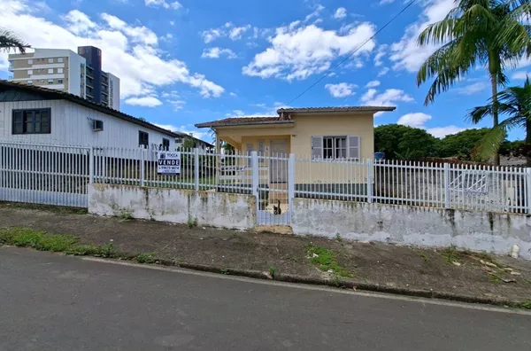 CASA PARA VENDA - CRISTO REI - IÇARA