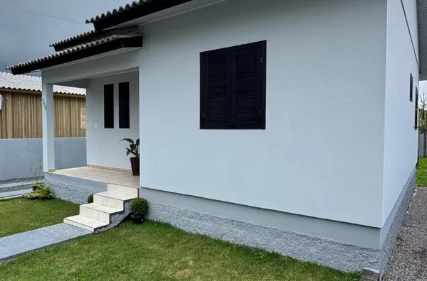 CASA - QUARTA LINHA - CRICIÚIMA