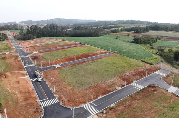 TERRENOS, LOT. VILLA DI SOIS - PRIMEIRA LINHA, CRICIÚMA