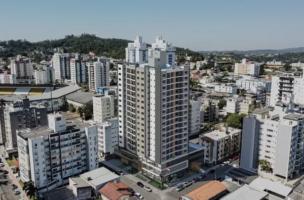 APARTAMENTO - RES. PARAMOUNT - CENTRO - CRICIÚMA