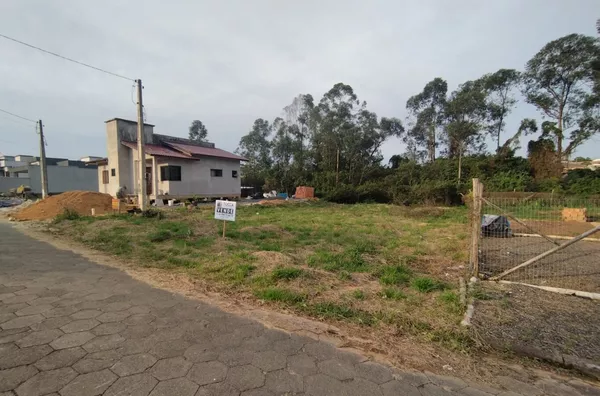 TERRENO - DEMBOSKI - IÇARA