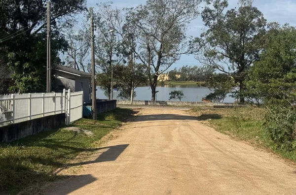 CHALÉ PARA VENDA - LAGOA DOS FREITAS - BALNEÁRIO RINCÃO