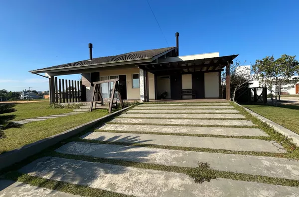 CASA - CONDOMÍNIO VILA SUIÇA - BALNEARIO RINCÃO