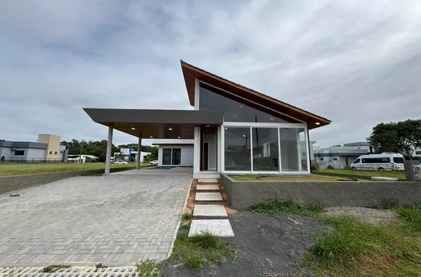 CASA ALTO PADRÃO, COND. VILLA SUÍÇA - LAGOA DOS ESTEVES, BALNEÁRIO RINCÃO