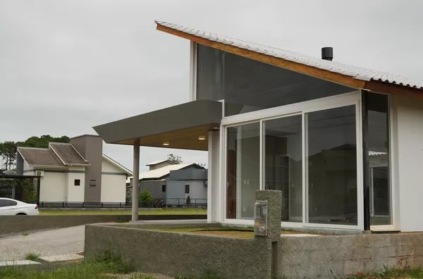 CASA ALTO PADRÃO, COND. VILLA SUÍÇA - LAGOA DOS ESTEVES, BALNEÁRIO RINCÃO