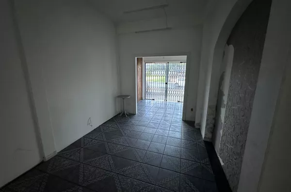 PRÉDIO COMERCIAL, BAIRRO PRÓSPERA - CRICIÚMA