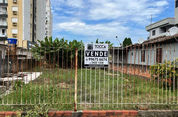 TERRENO - CENTRO, IÇARA