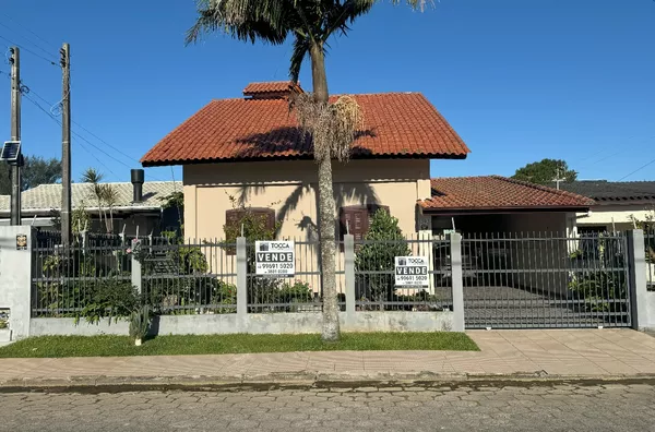 CASA COM EDÍCULA, MOBILIADA, ZONA NORTE-BALNEÁRIO RINCÃO