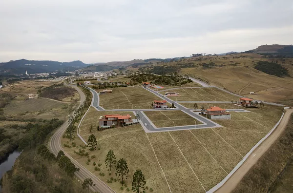TERRENOS, LOT. CAMPOS DA MONTANHA - BOM JARDIM DA SERRA