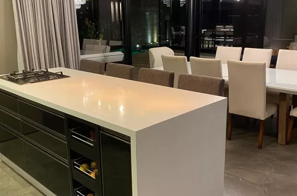 AMPLA CASA EM CONDOMINIO FECHADO, SÃO SIMÃO – CRICIÚMA