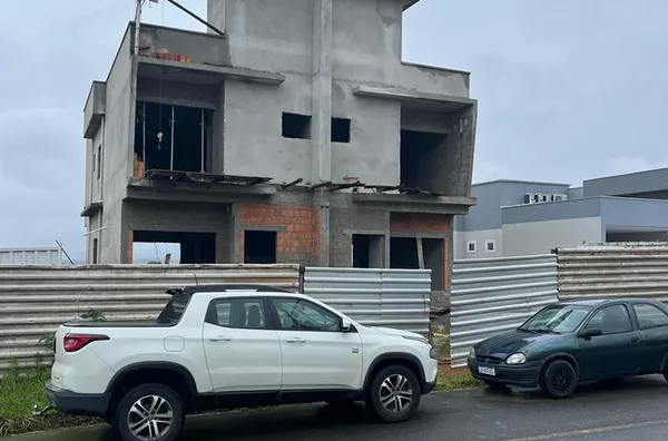 CASA, MINA DO MATO – CRICIÚMA