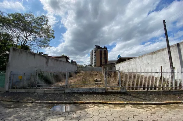 TERRENO, CENTRO – SIDERÓPOLIS