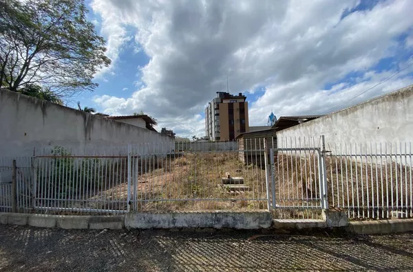 TERRENO, CENTRO – SIDERÓPOLIS