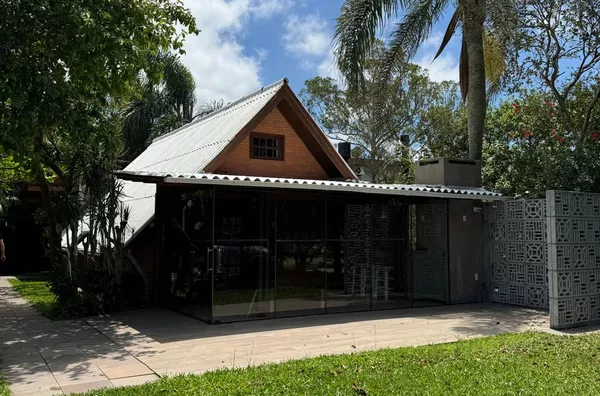 CABANA ALTO PADRÃO - COND. VILLA SUÍÇA - LAGOA DOS ESTEVES, BALNEÁRIO RINCÃO