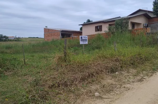 TERRENO - LOMBAS PEDREIRAS, IÇARA