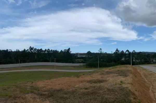 TERRENOS, COND. MONTEBELLO – COCAL DO SUL