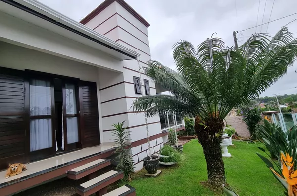 CASA COM EDÍCULA - PRESIDENTE VARGAS, IÇARA