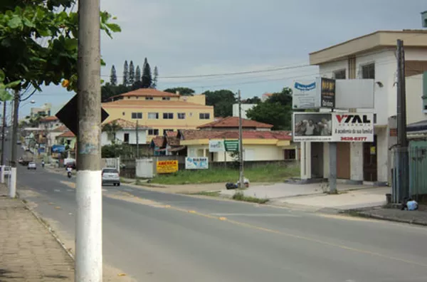 PRÉDIO COMERCIAL, OFICINAS-TUNARÃO