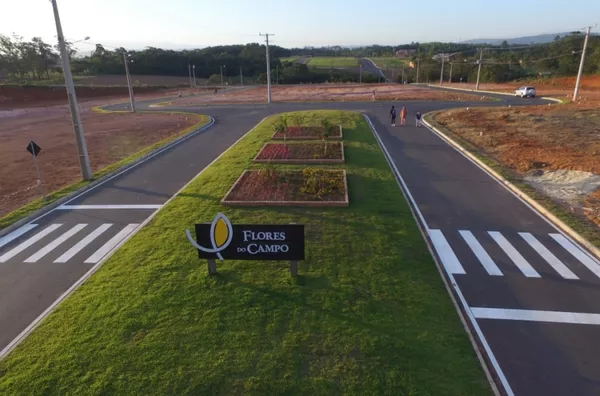 TERRENO, PRIMEIRA LINHA – CRICIÚMA