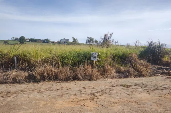 TERRENO NO LOT. CAMPO BELLO - LOMBAS PEDREIRAS, IÇARA