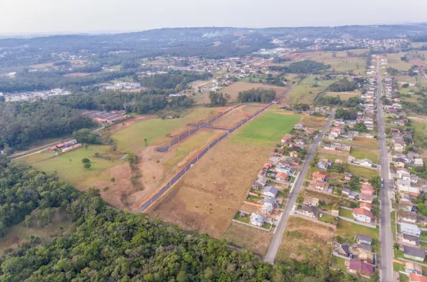 TERRENOS, LOT. PARQUE DAS ROSAS - PRIMEIRA LINHA, CRICIÚMA