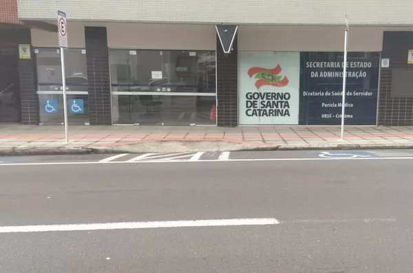 SALA COMERCIAL, ED. ESTORIL - CENTRO, CRICIÚMA