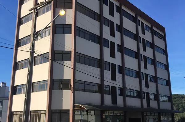 SALA COMERCIAL, ED. BELLA VITA - CENTRO, URUSSANGA