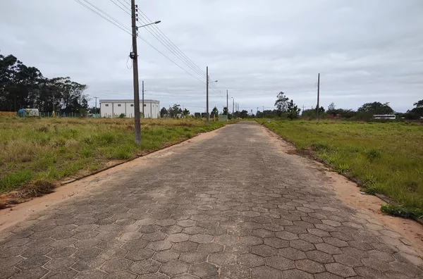 TERRENO NO LOTEAMENTO MIRANTE, LAGOA DO FAXINAL - BALNEÁRIO RINCÃO