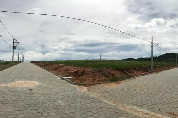 TERRENOS, LOT. PARQUE DAS MADEIRAS - ENCRUZO,  JAGUARUNA