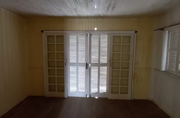 TERRENO COM CASA (N.A.), CENTRO - IÇARA