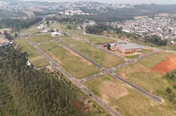 TERRENO, COLONINHA ZILLI - CRICIÚMA