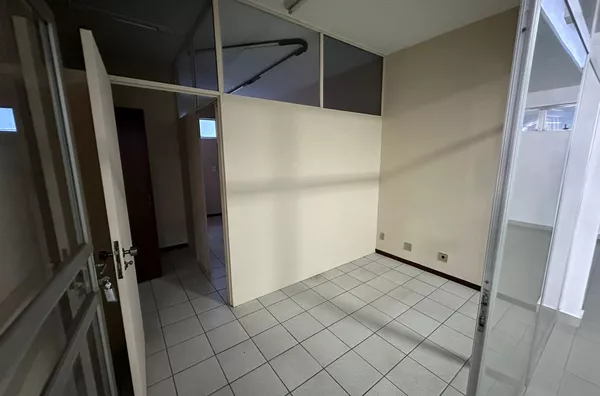 SALAS COMERCIAIS, ED. UNO, CENTRO-CRICIÚMA